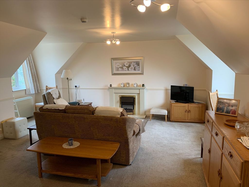 1 bed flat for sale in Deanery Walk, Avonpark, Limpley Stoke, Wiltshire BA2, £210,000