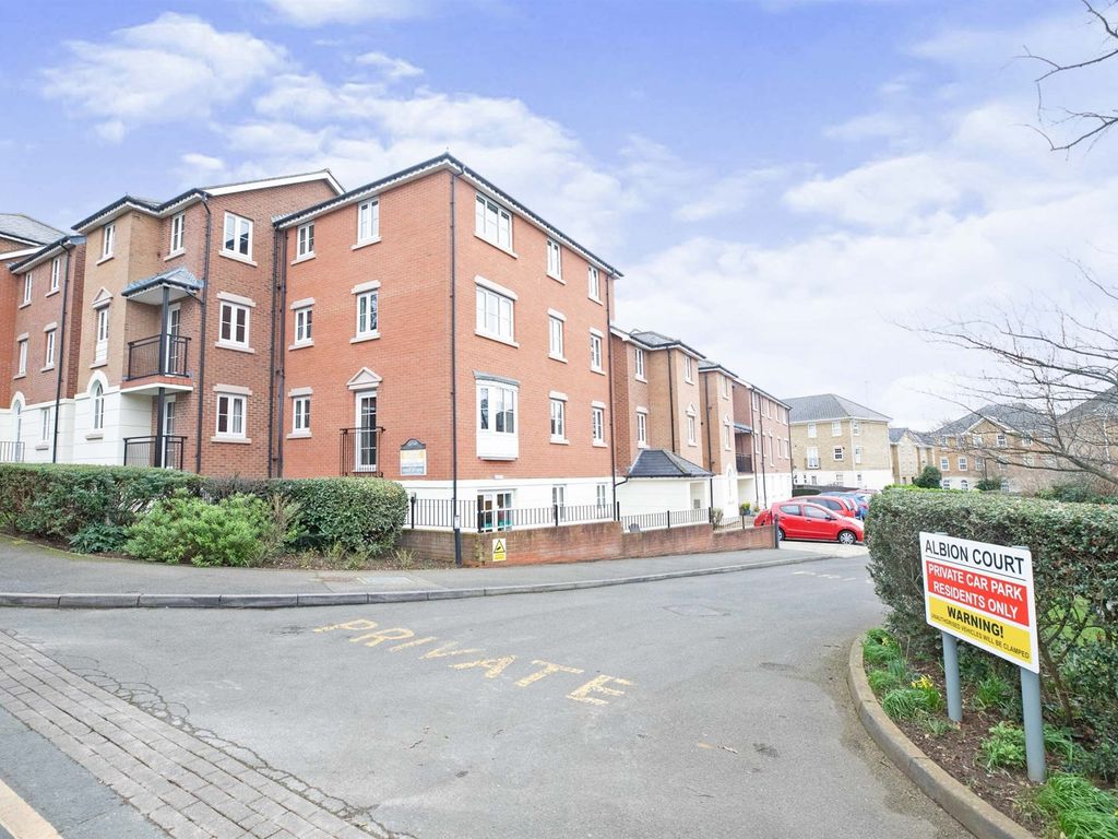1 bed flat for sale in Albion Place, Northampton NN1, £90,000