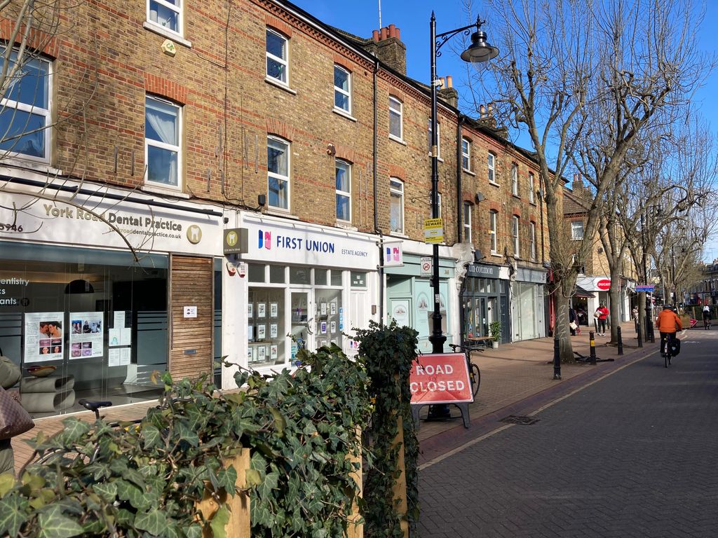 Office for sale in Old York Road, Wandsworth SW18, £850,000