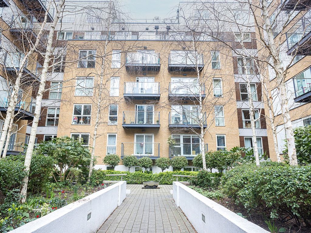 1 bed flat for sale in Napier House, Bromyard Avenue, Ealing W3, £315,000
