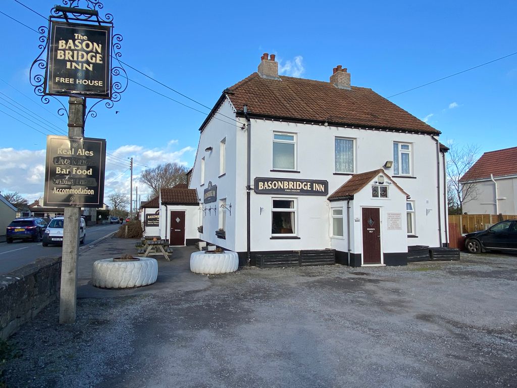 Pub/bar for sale in Church Road, Highbridge TA9, £470,000