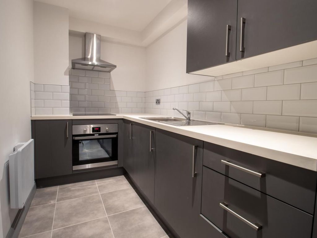 1 bed flat for sale in George Street Apartments, Broadacre House, George Street, Bradford. BD1, £85,500