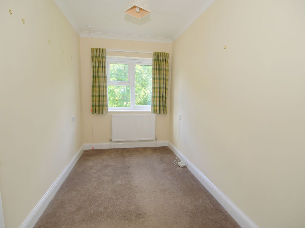 2 bed property for sale in The Acorns, Bradbourne Park Road, Sevenoaks TN13, £160,000