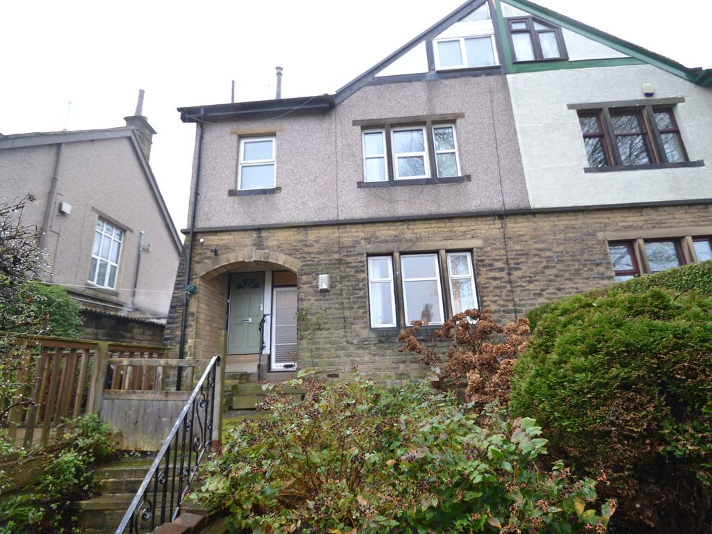 1 bed flat for sale in Sherborne Road, Idle, Bradford BD10, £95,000