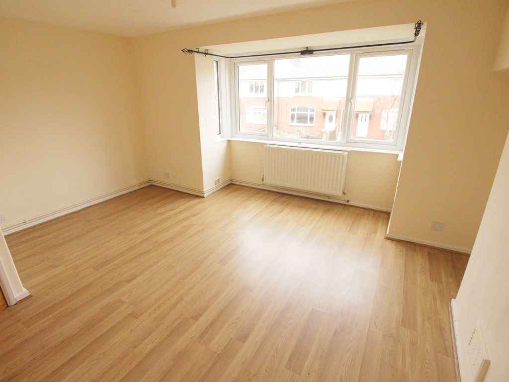 1 bed flat for sale in Samuel Street, Preston PR1, £33,000