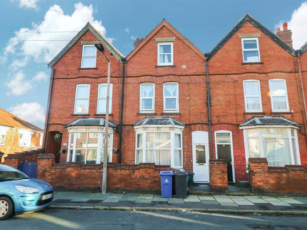 4 bed terraced house for sale in Low Road, Balby, Doncaster DN4, £145,000