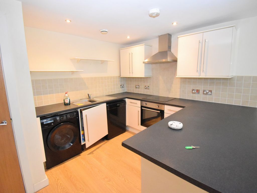 2 bed flat for sale in Pall Mall, Liverpool L3, £135,000