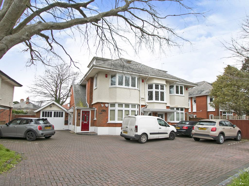 2 bed flat for sale in Beechwood Avenue, Bournemouth, Dorset BH5, £160,000