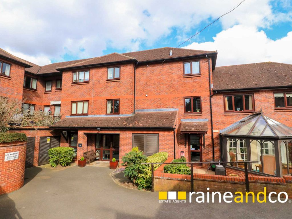 1 bed flat for sale in Pond Court, The Ridgeway, Codicote SG4, £140,000