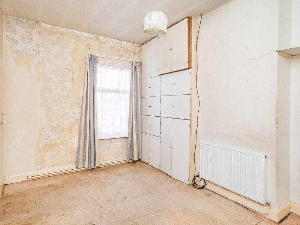 2 bed terraced house for sale in Barlby Road, Selby YO8, £150,000