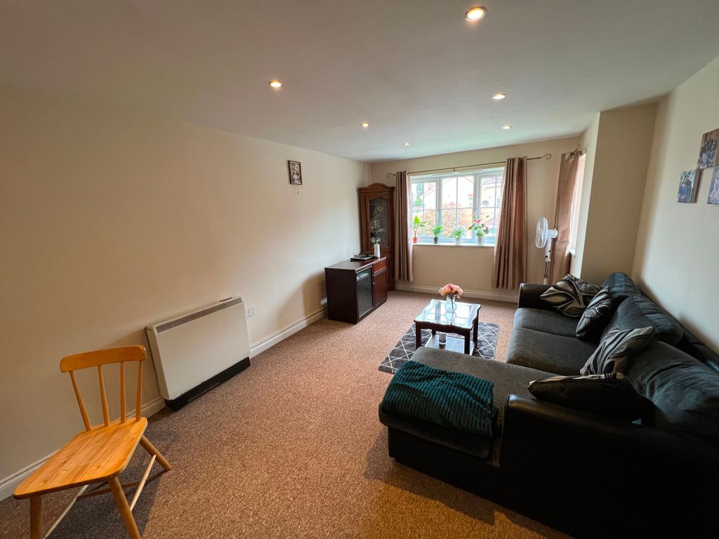 2 bed flat for sale in Sargeson Road, Armthorpe DN3, £94,950