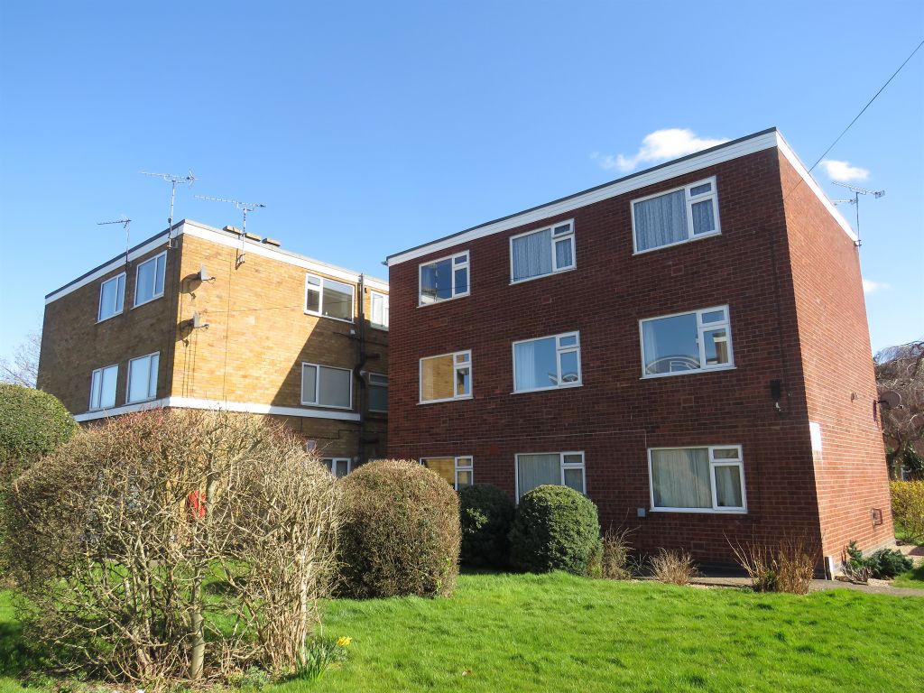 2 bed flat for sale in Upper Eastern Green Lane, Eastern Green, Coventry CV5, £70,000