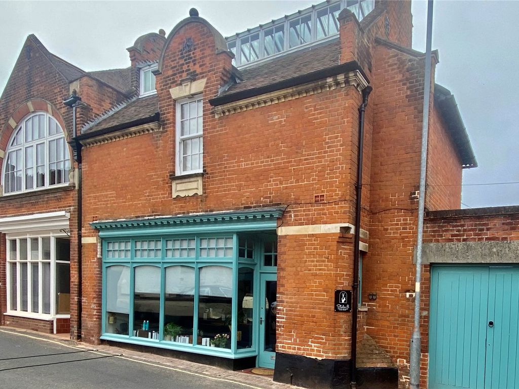 1 bed flat for sale in Kings Arms Street, North Walsham, Norfolk NR28, £140,000