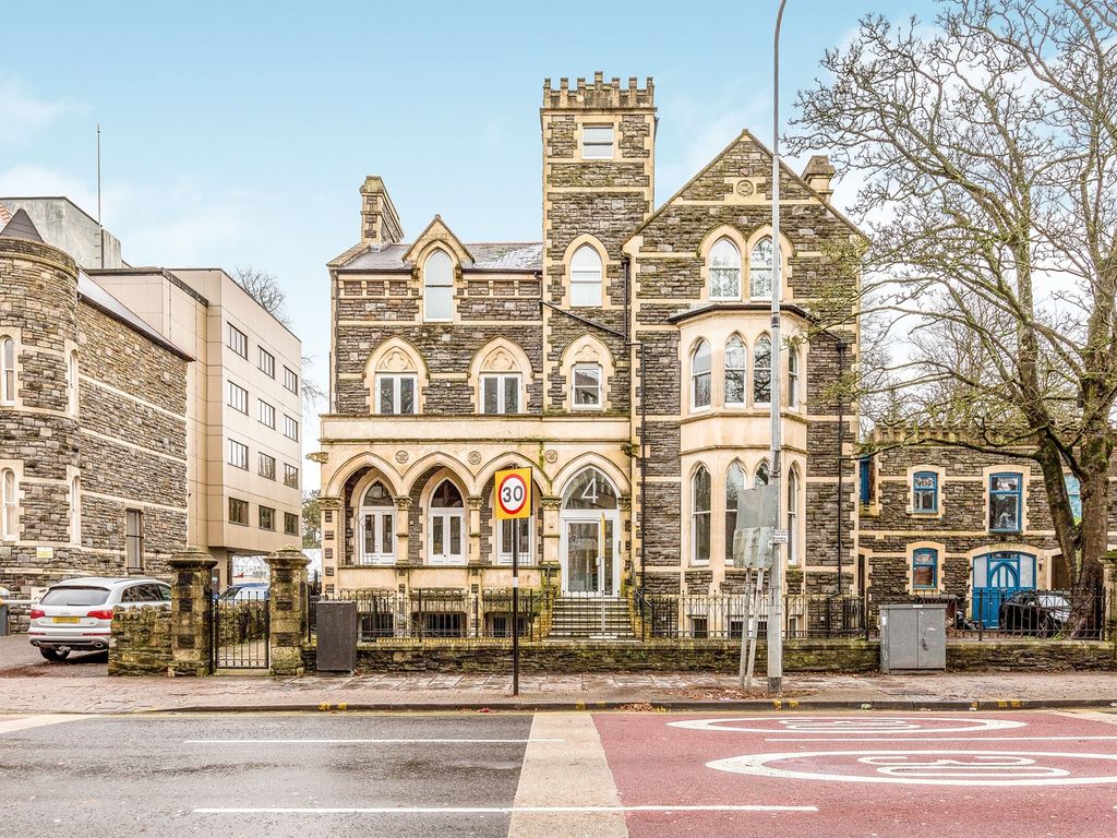 2 bed flat for sale in Cathedral Road, Pontcanna, Cardiff CF11, £325,000