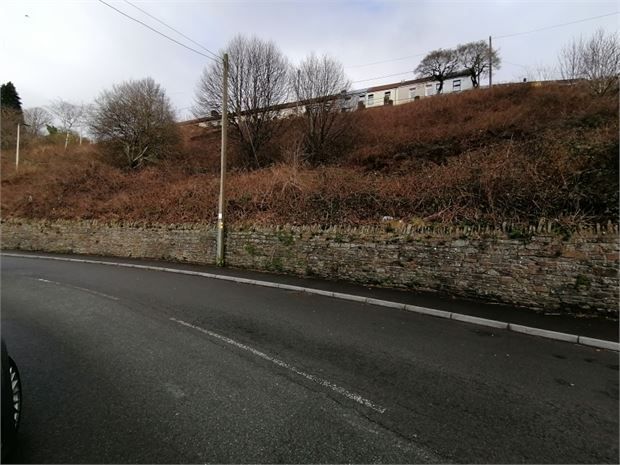 Land for sale in Land, Penygraig, Tonypandy, Rct. CF40, £25,000