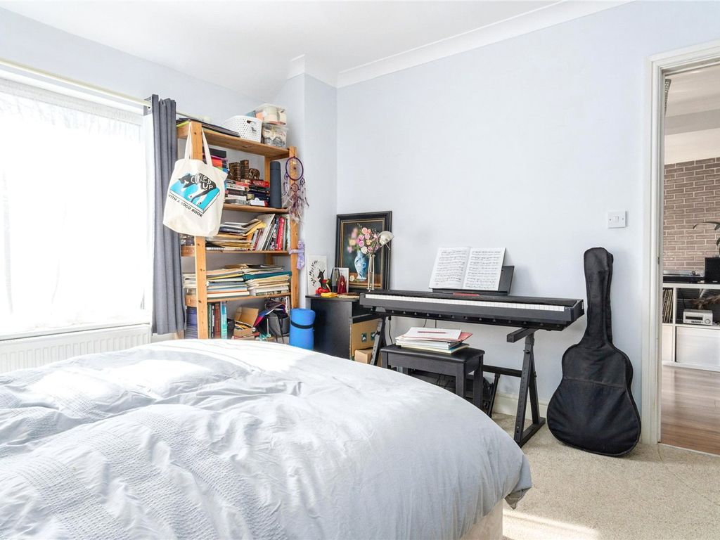 2 bed flat for sale in Egerton Close, Cambridge, Cambridgeshire CB5, £320,000
