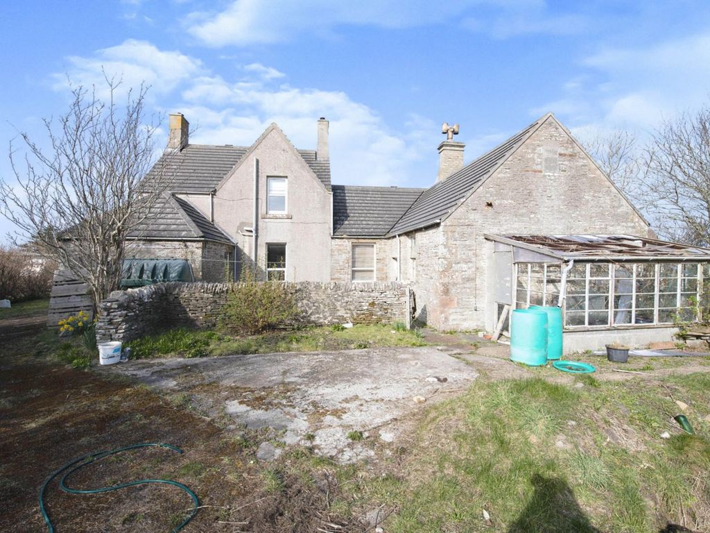 3 bed detached house for sale in Mey, Thurso KW14, £200,000