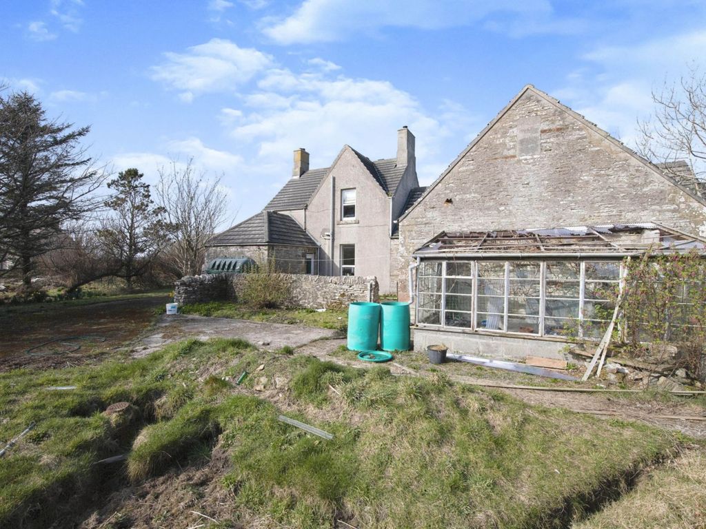 3 bed detached house for sale in Mey, Thurso KW14, £200,000