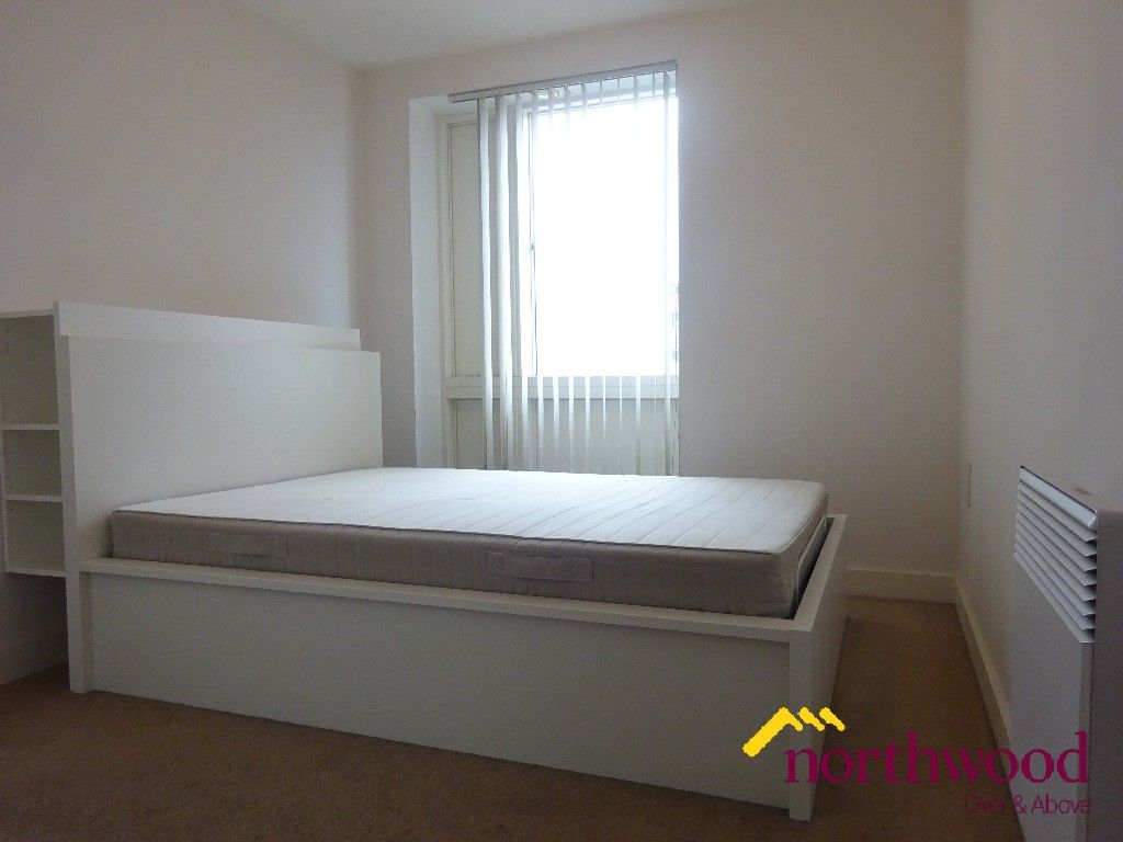 1 bed flat for sale in I-Land Development, City Centre, Birmingham B5, £175,000