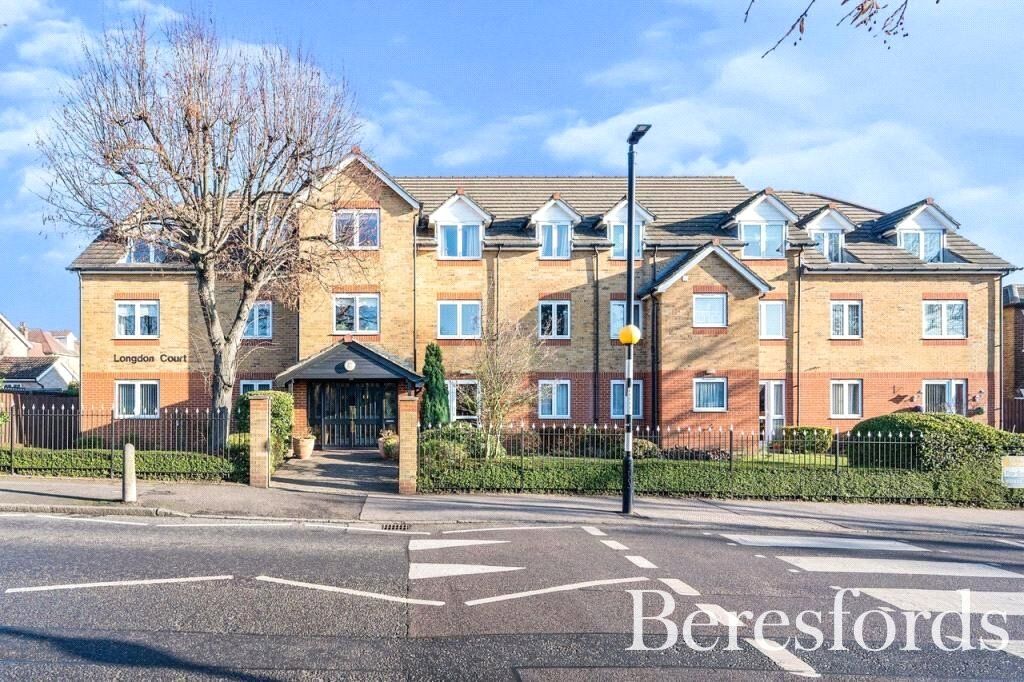 1 bed flat for sale in Longdon Court, Romford RM1, £168,500