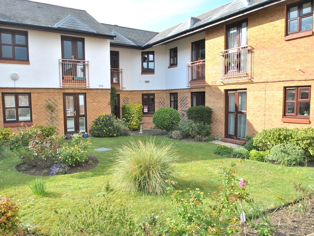 2 bed property for sale in Rectory Court, Bishops Cleeve, Cheltenham GL52, £179,950