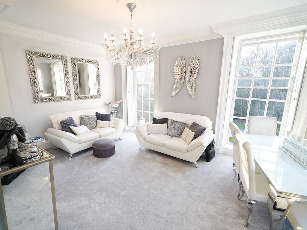 1 bed flat for sale in Nashdom Lane, Slough SL1, £280,000