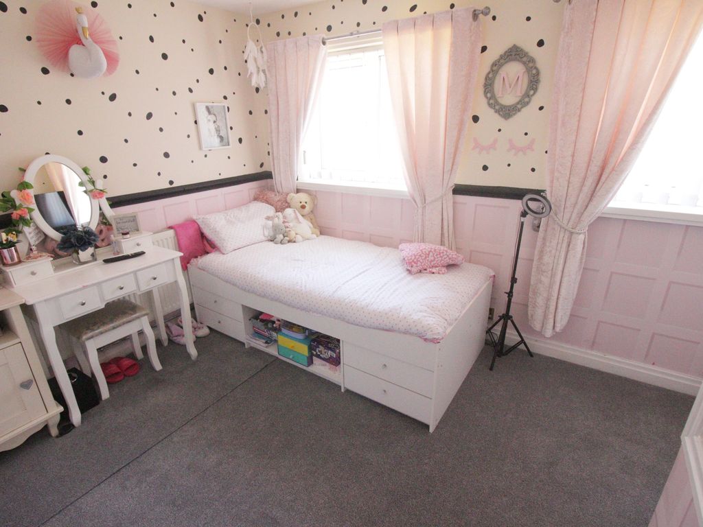 3 bed end terrace house for sale in Westfield Drive, Ribbleton, Preston PR2, £135,000