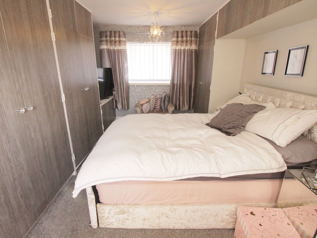 3 bed end terrace house for sale in Westfield Drive, Ribbleton, Preston PR2, £135,000
