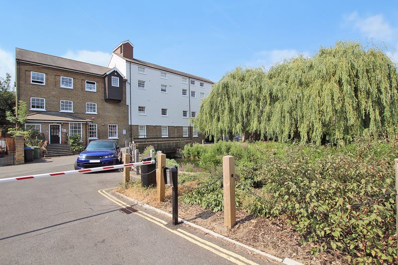 1 bed flat for sale in Bexley High Street, Bexley DA5, £250,000