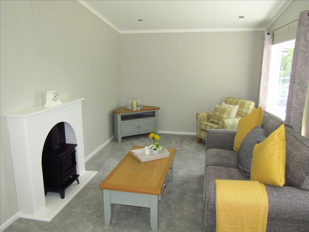 2 bed detached bungalow for sale in Mickley Lane, Stretton, Alfreton DE55, £199,950