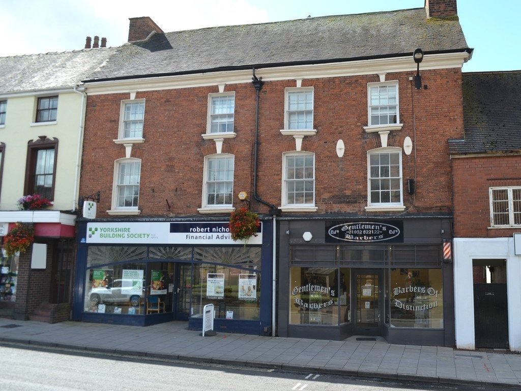 2 bed flat for sale in Bellmans Yard, High Street, Newport TF10, £120,000
