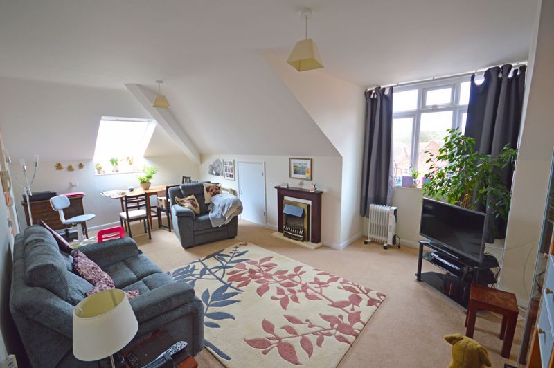 1 bed property for sale in Headley Road, Grayshott, Hindhead GU26, £140,000