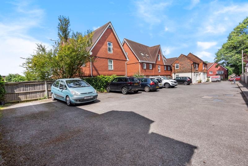 1 bed property for sale in Headley Road, Grayshott, Hindhead GU26, £140,000