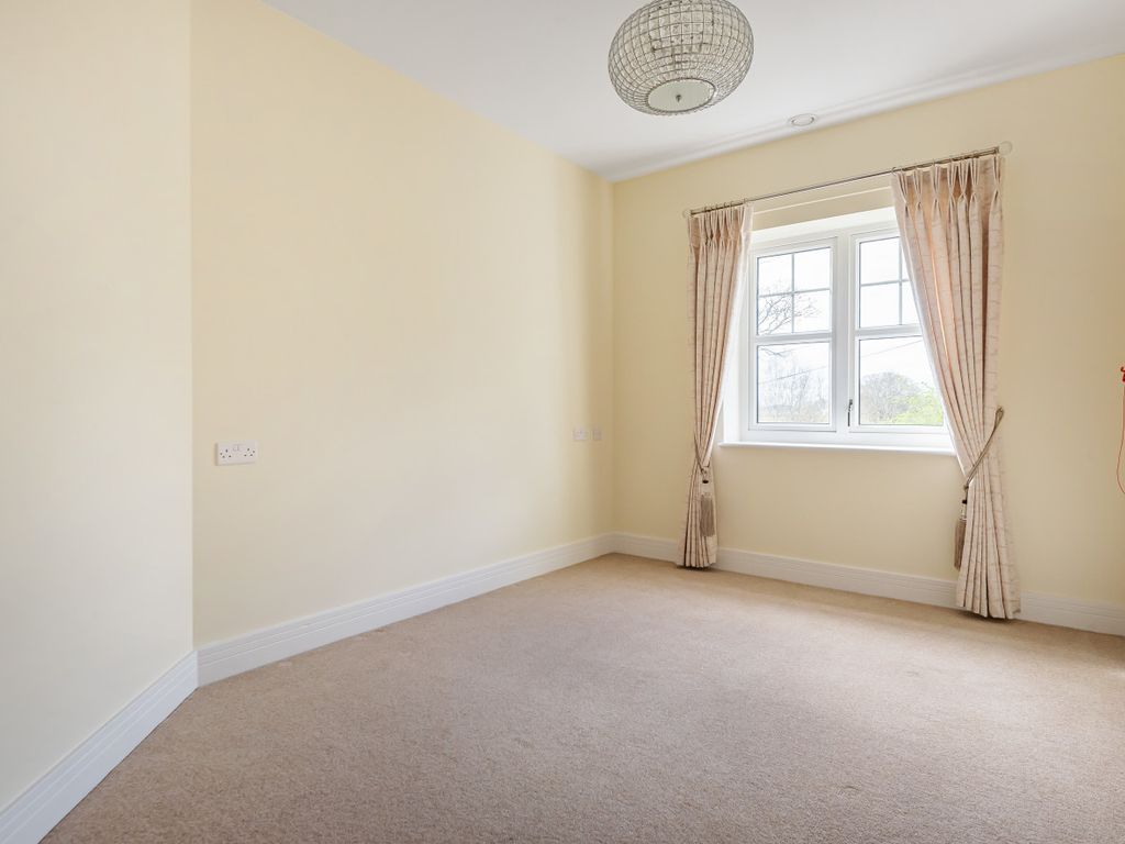 2 bed flat for sale in Four Ashes Road, Bentley Heath, Solihull B93, £299,950