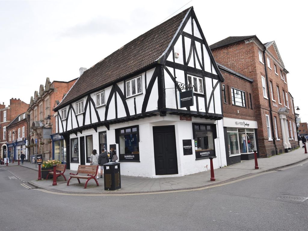 Commercial property for sale in Kirk Gate, Newark NG24, £230,000