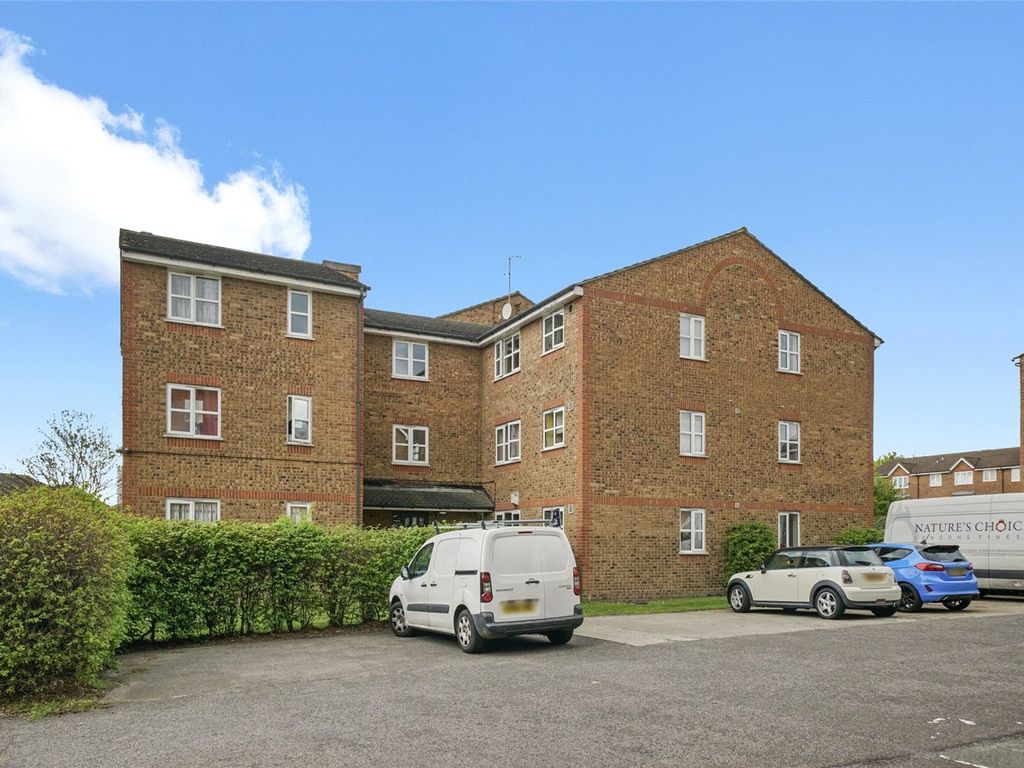 1 bed flat for sale in John Williams Close, London SE14, £175,000