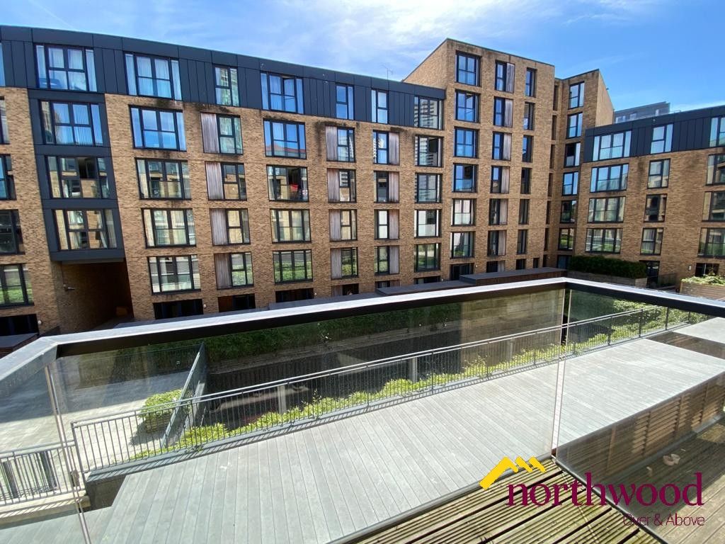 1 bed flat for sale in Southside Development, City Centre, Birmingham B5, £185,000