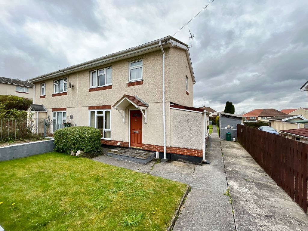 3 bed semi-detached house for sale in Bryncoed, Aberdare, Mid Glamorgan CF44, £89,000