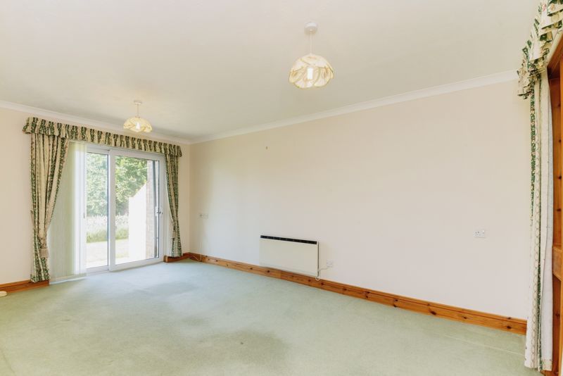 1 bed flat for sale in Frinton Lodge, The Esplanade, Frinton-On-Sea CO13, £140,000