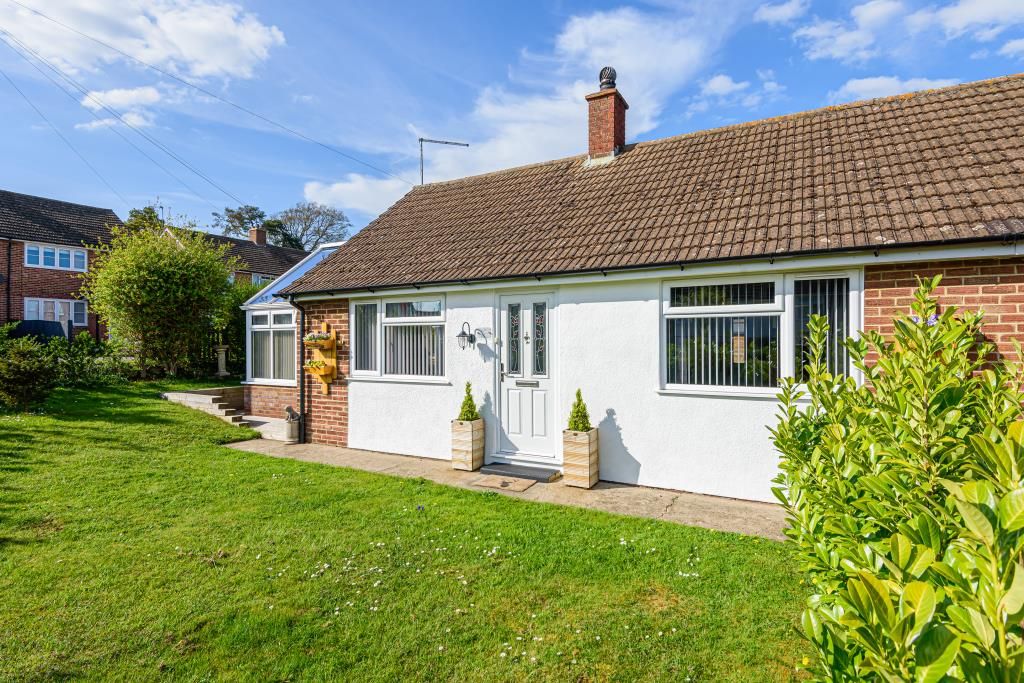 2 bed bungalow for sale in Brill, Buckinghamshire HP18, £300,000