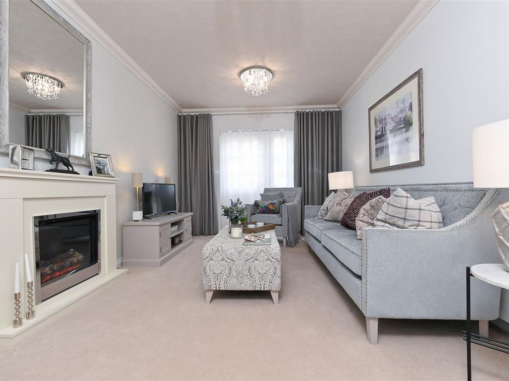 1 bed property for sale in The Causeway, Chippenham SN15, £223,950