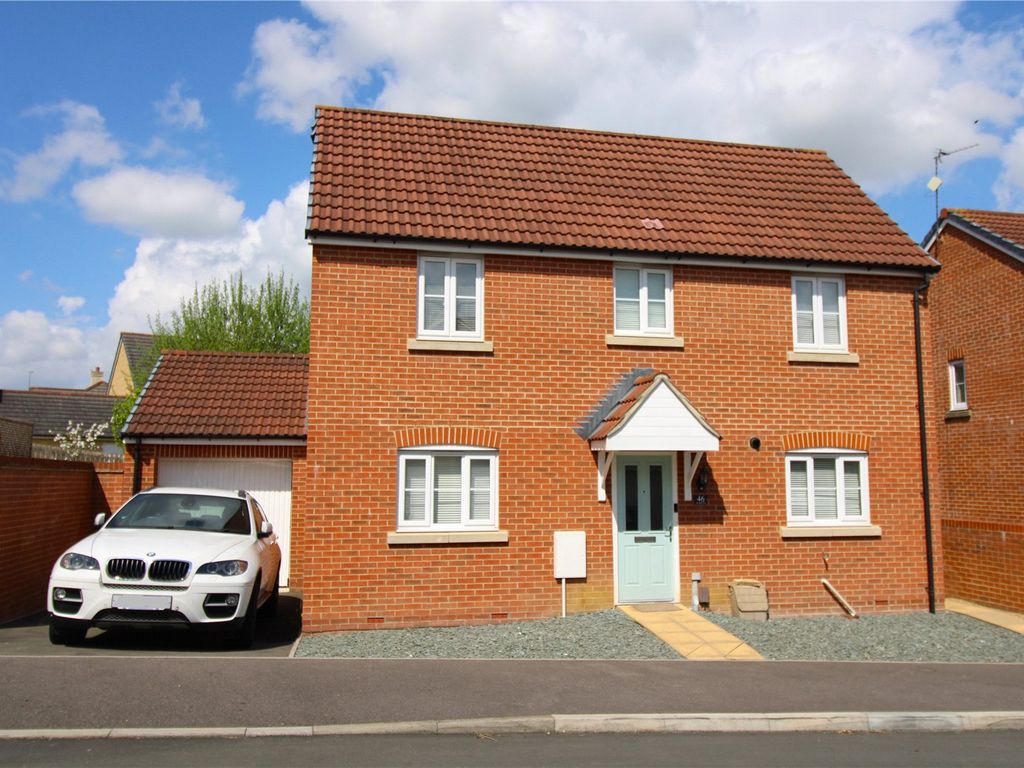 3 bed detached house for sale in Mustang Way, Swindon, Wiltshire SN5, £319,995