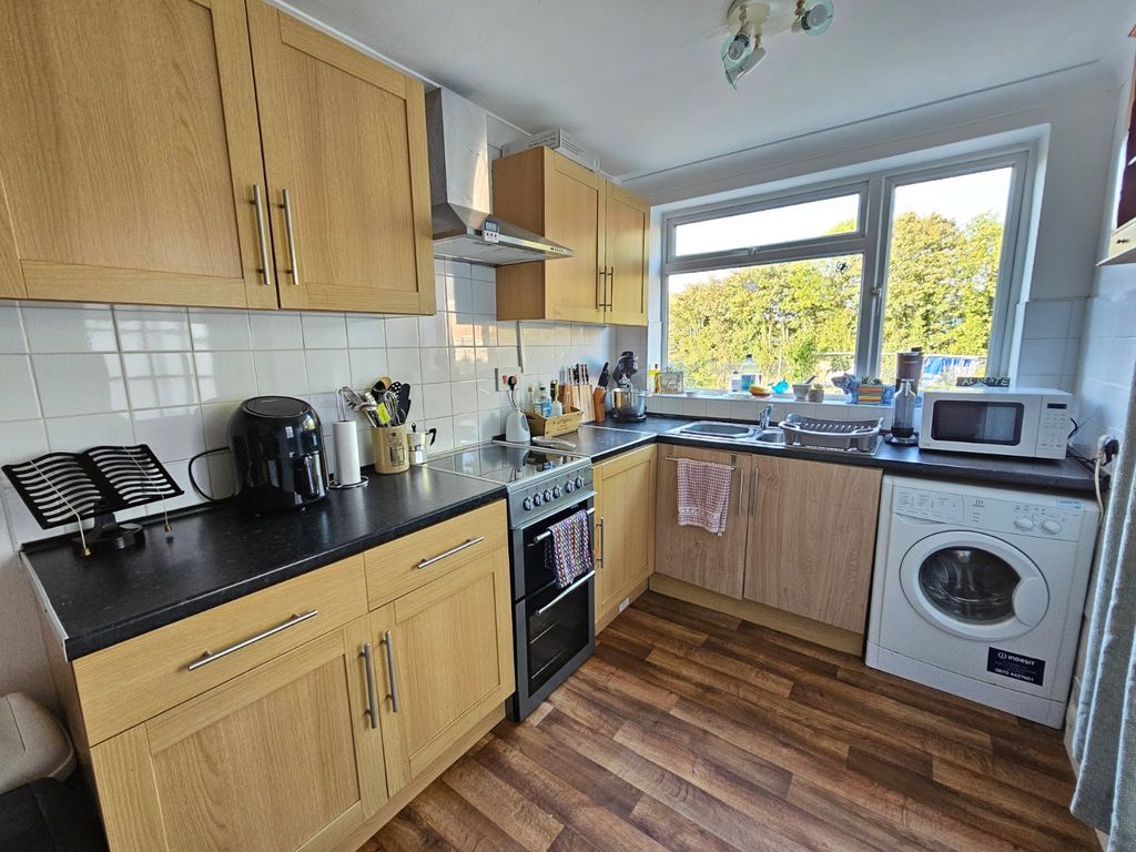 2 bed detached house for sale in Wylds Lane, Worcester, Worcestershire WR5, £185,000