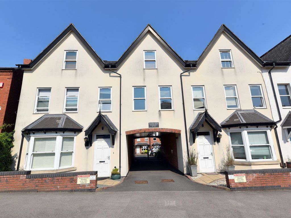 1 bed flat for sale in Station Road, Harborne, Birmingham B17, £156,000