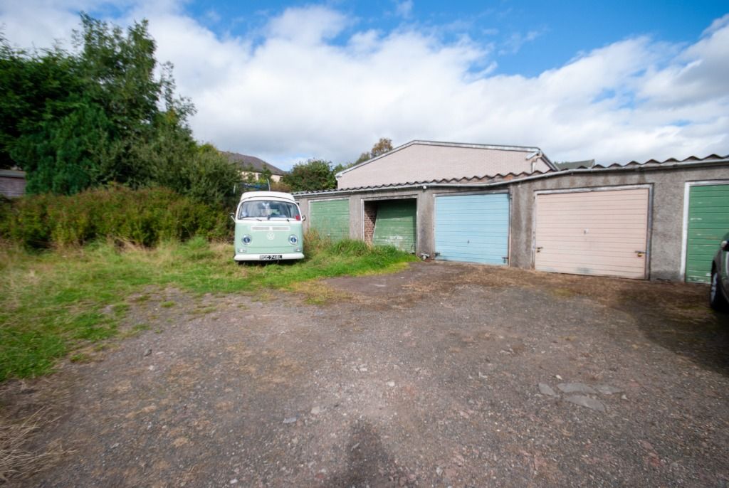 Land for sale in Wellgate, Kirriemuir, Angus DD8, £40,000