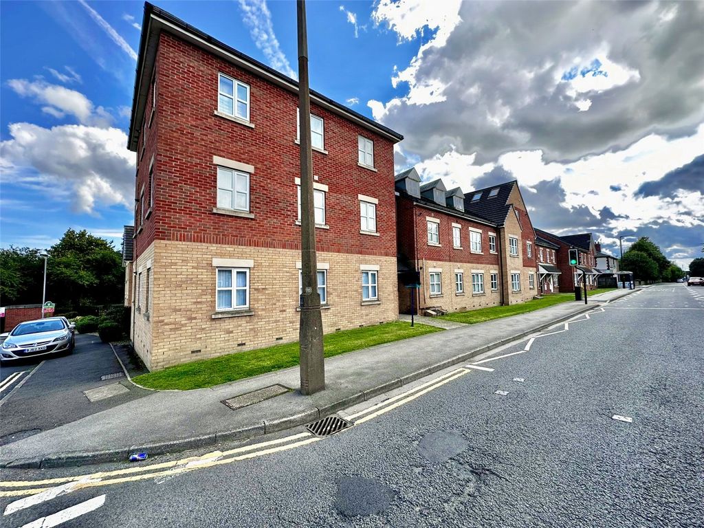 2 bed flat for sale in Samuel Court, Cudworth, Barnsley, South Yorkshire S72, £75,000