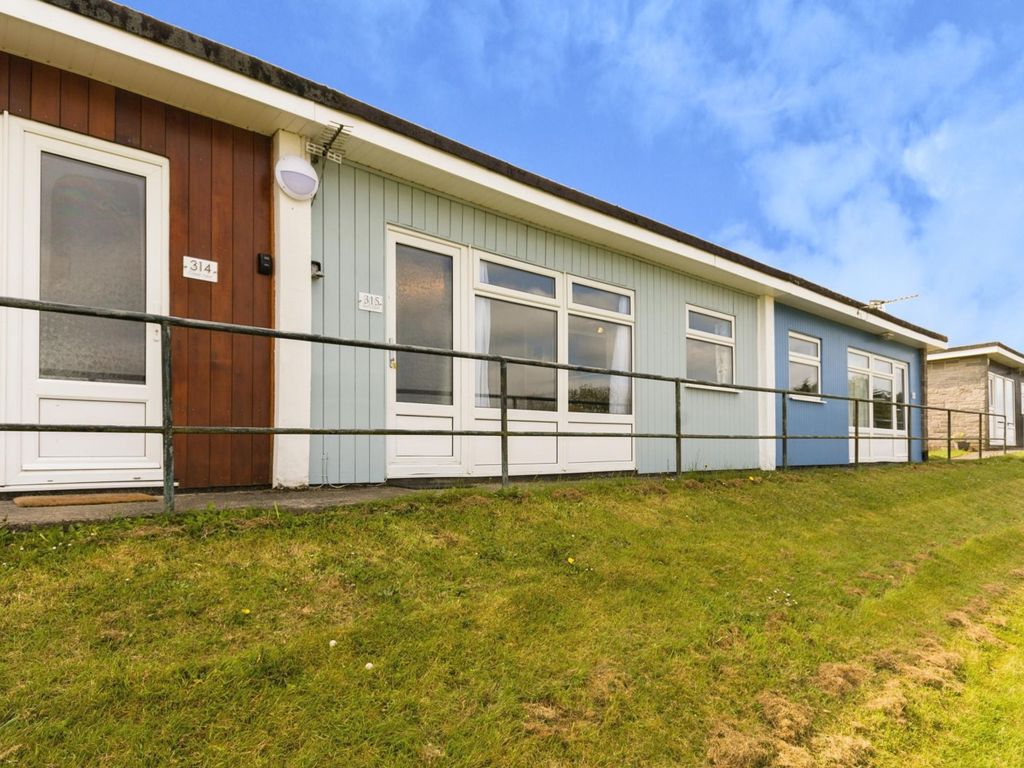 2 bed property for sale in Norton Park, Dartmouth TQ6, £70,000