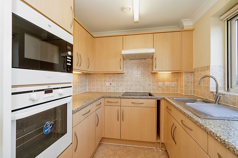 1 bed flat for sale in Ainsworth Court, Holt NR25, £135,000