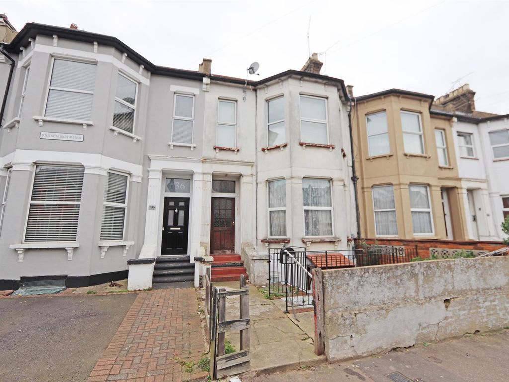 1 bed flat for sale in Southchurch Avenue, Southend-On-Sea SS1, £140,000
