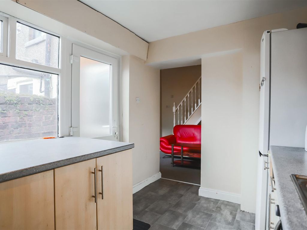 4 bed terraced house for sale in Barlow Street, Horwich, Bolton BL6, £160,000